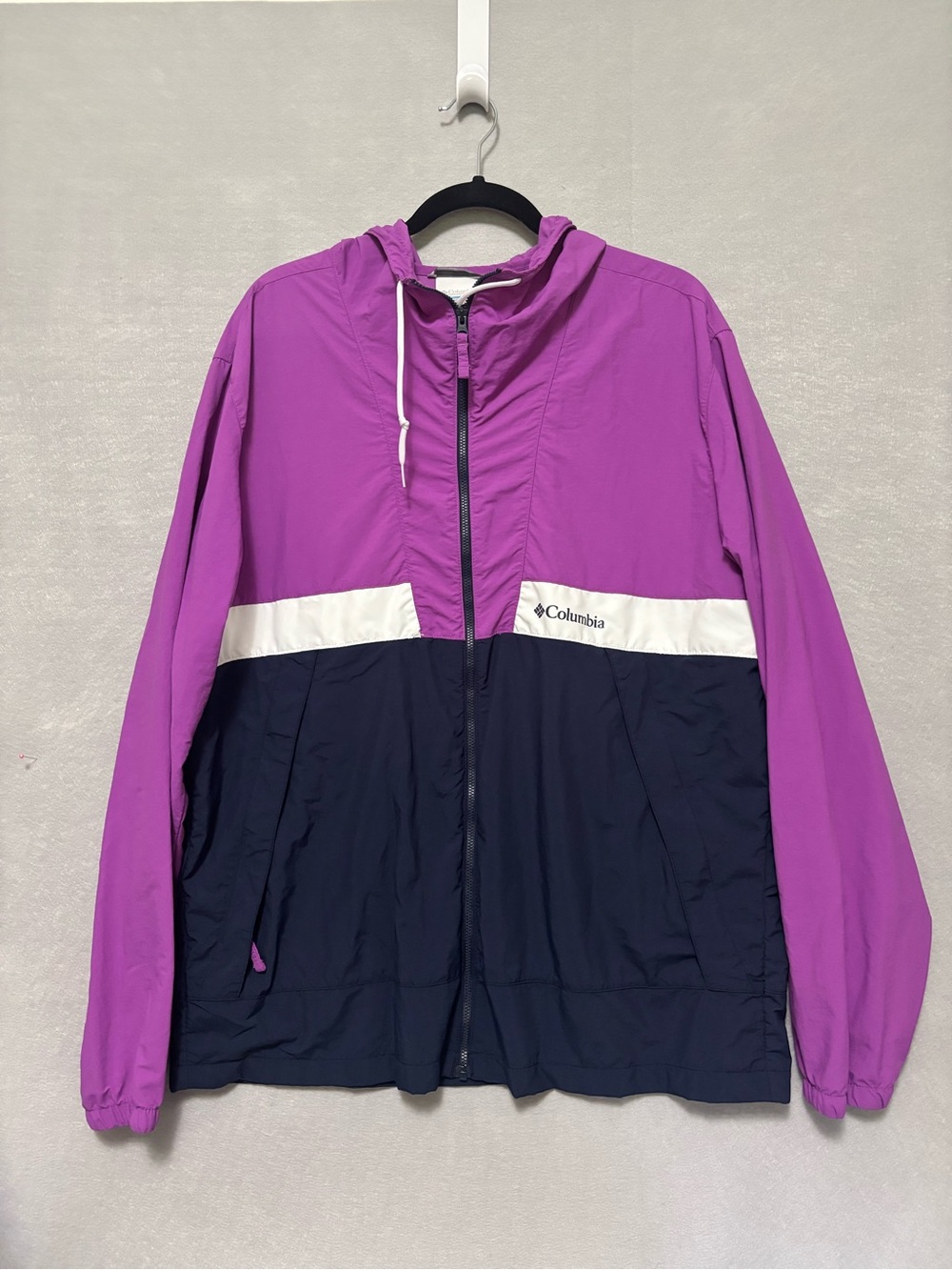 Columbia Men’s Large Purple Navy Colorblock Windbreaker Jacket Hooded Full Zip